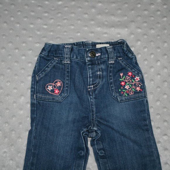 5/$20 Baby girl heart and flower jeans 6 months - Picture 4 of 7